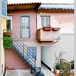 Bright&attractive studio in Trastevere