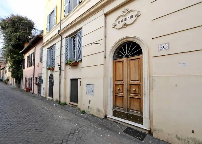 Bright&attractive studio in Trastevere